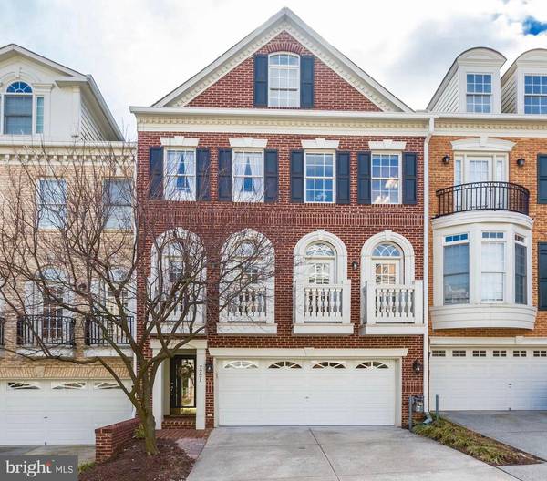 7721 SPOLETO LN #9, Mclean, VA 22102