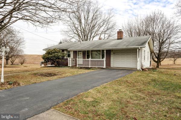 21 MESSICK DR, Middletown, PA 17057