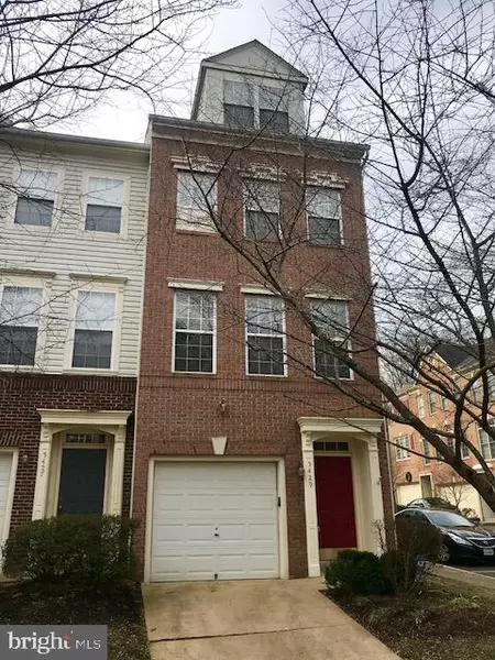 5429 CHIEFTAIN CIR, Alexandria, VA 22312