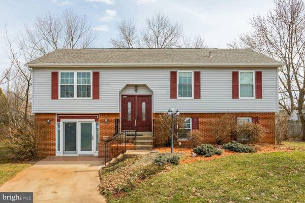 10029 ELDERBERRY CT, Manassas, VA 20110