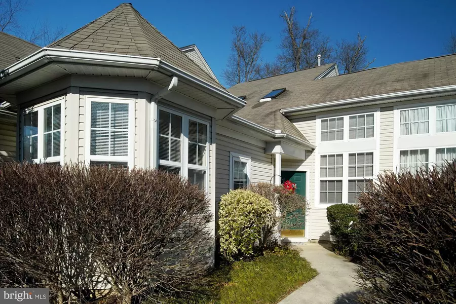 12 WINTERBERRY TER, Hamilton, NJ 08690