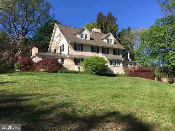 140 VALLEY RD, Ardmore, PA 19003