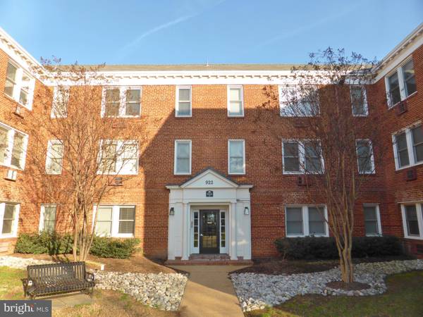 922 S WASHINGTON ST #310, Alexandria, VA 22314