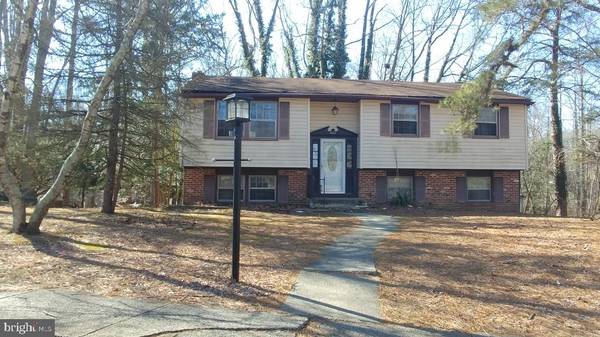 400 ACADEMY LN, Blackwood, NJ 08012