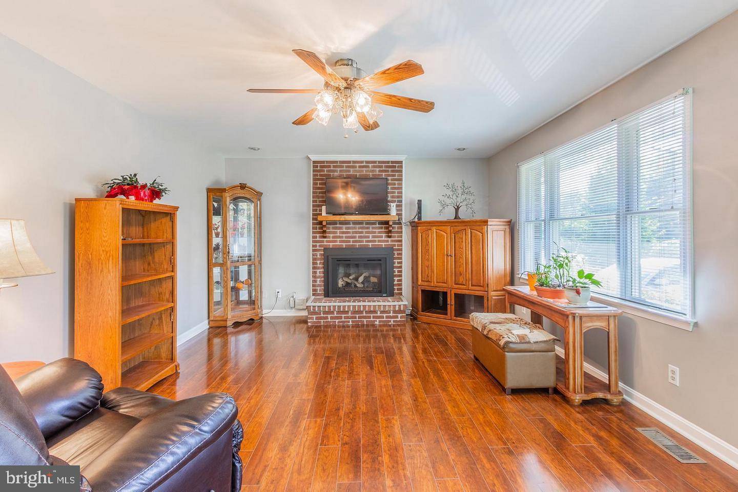 Fredericksburg, VA 22405,1040 MANNING DR