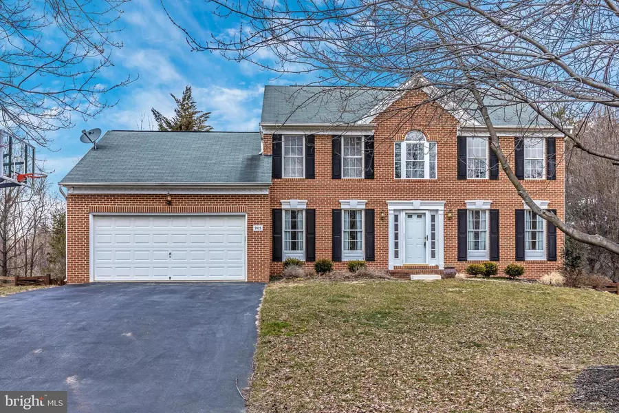 905 VILLAGE GATE DR, Mount Airy, MD 21771