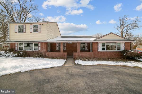 219 WINDING WAY, Plymouth Meeting, PA 19462