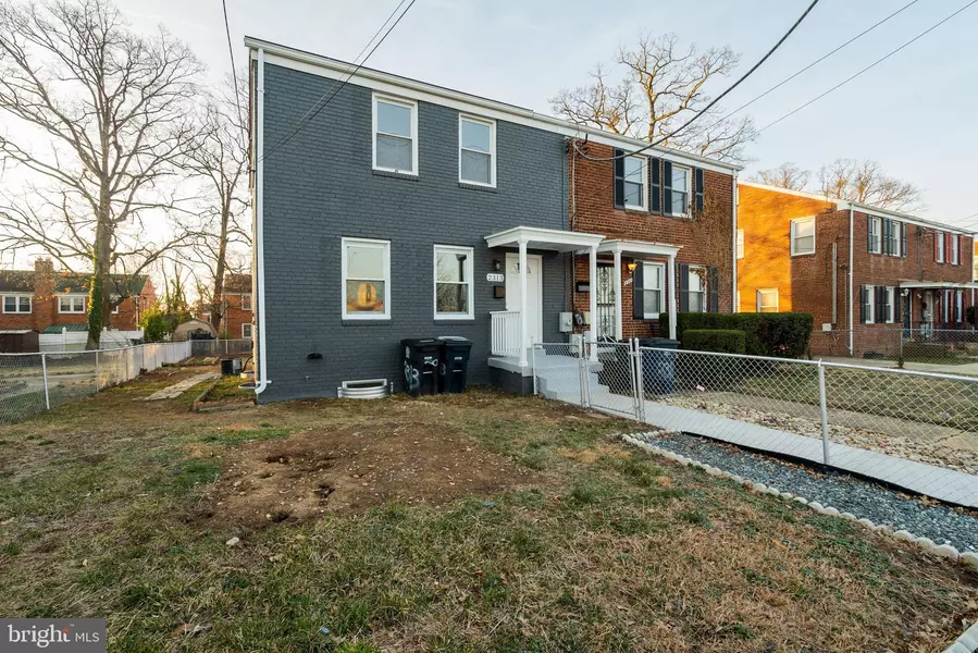 2313 IVERSON ST, Temple Hills, MD 20748