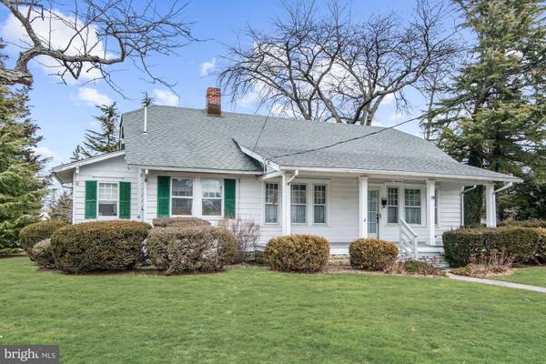 19 ZION RD, Northfield, NJ 08225