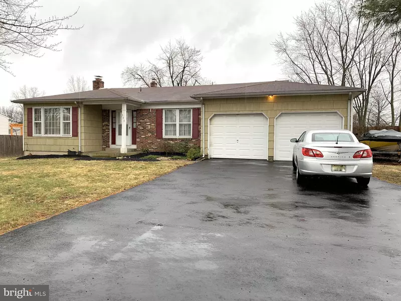 393 EWINGVILLE RD, Ewing, NJ 08638