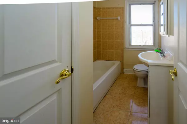 Baltimore, MD 21222,7449 LAWRENCE RD