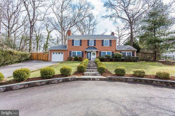 7105 FORT HUNT RD, Alexandria, VA 22307