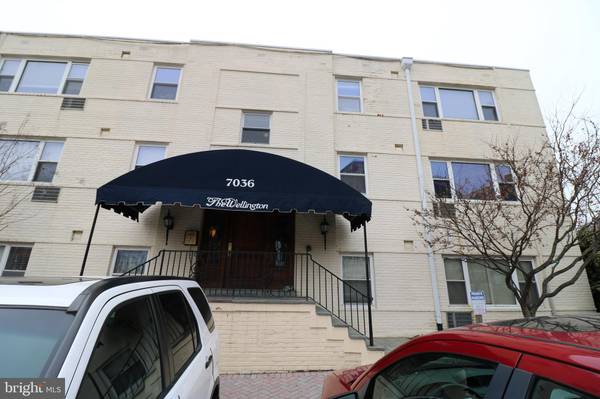 7036 STRATHMORE ST #310, Chevy Chase, MD 20815