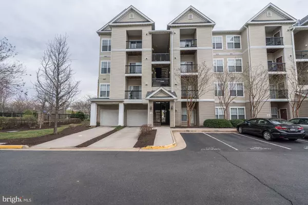 5115-J TRAVIS EDWARD WAY, Centreville, VA 20120