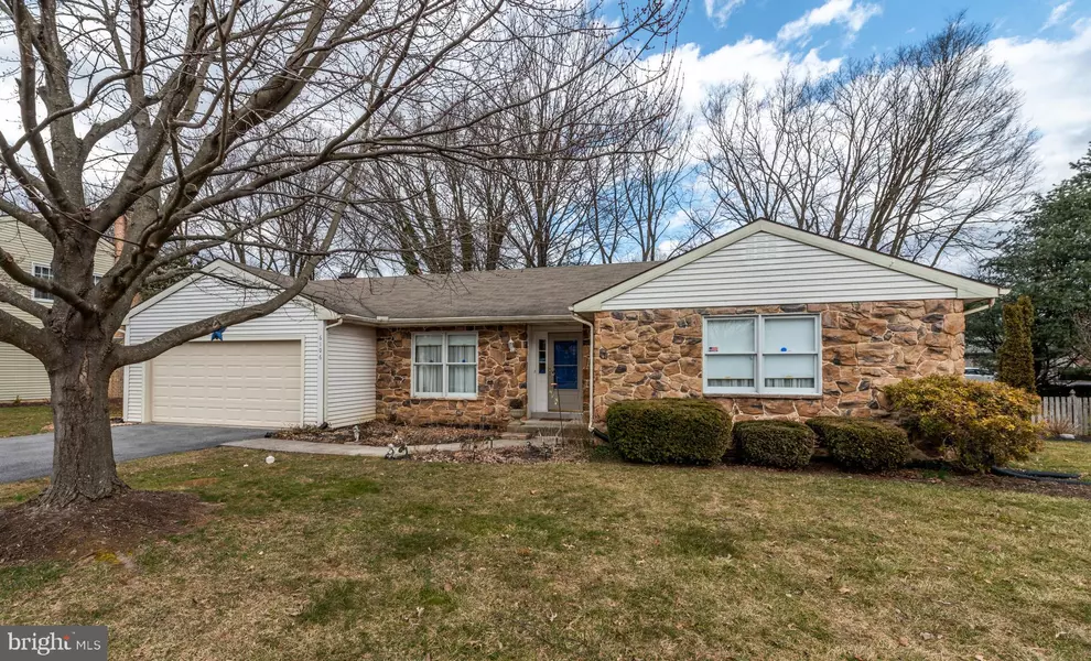 6106 CHARING CROSS, Mechanicsburg, PA 17050