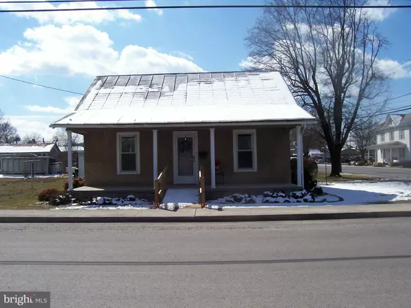 201 JEFFERSON ST, Moorefield, WV 26836