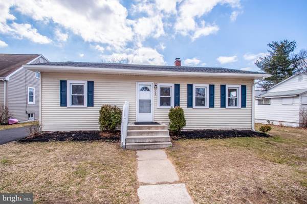 360 IVES AVE, Penns Grove, NJ 08069