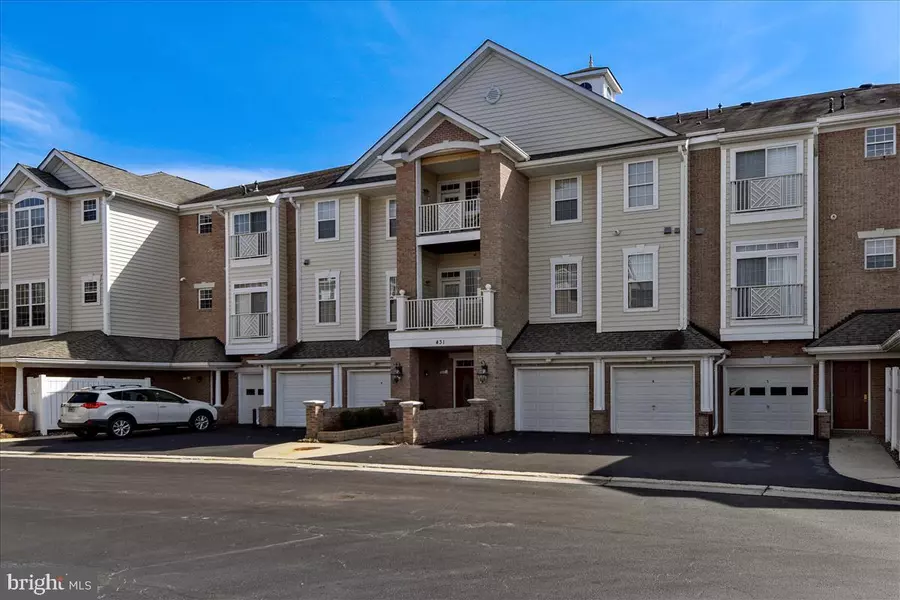 431 HAMLET CLUB DR #207, Edgewater, MD 21037