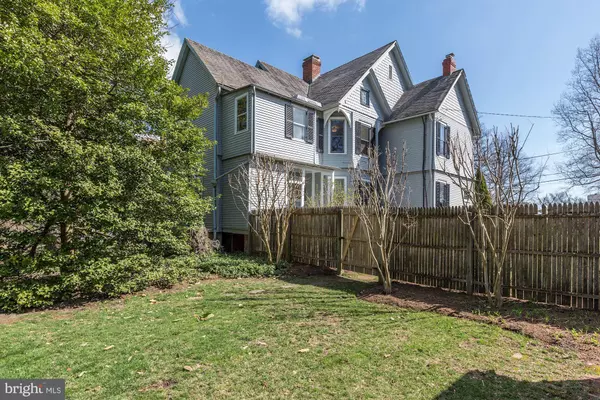 Rockville, MD 20850,105 S VAN BUREN ST