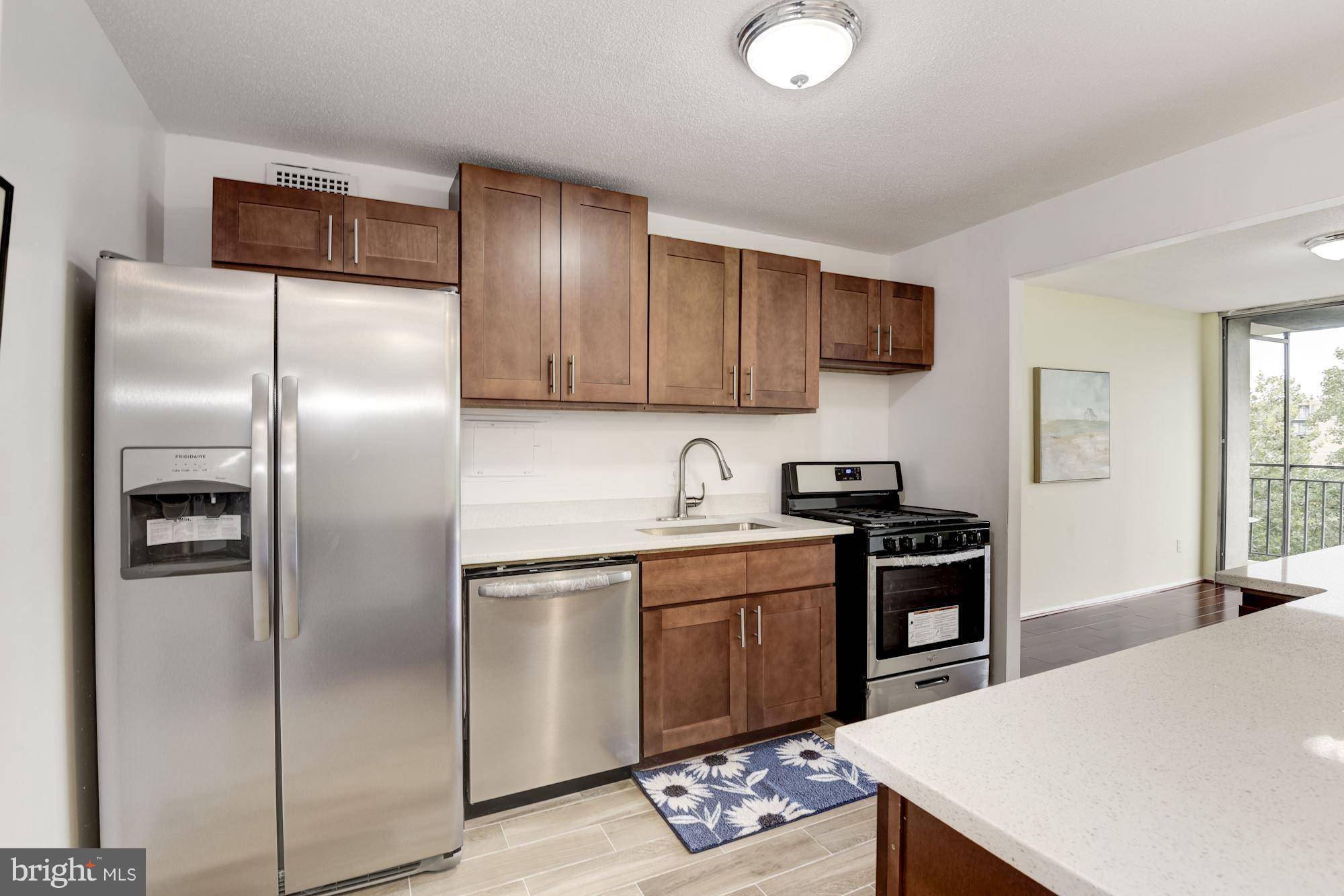 Adelphi, MD 20783,1836 METZEROTT RD #811