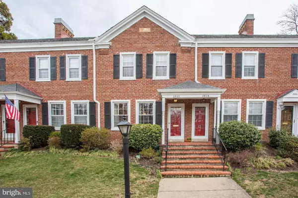 2927 S BUCHANAN ST, Arlington, VA 22206