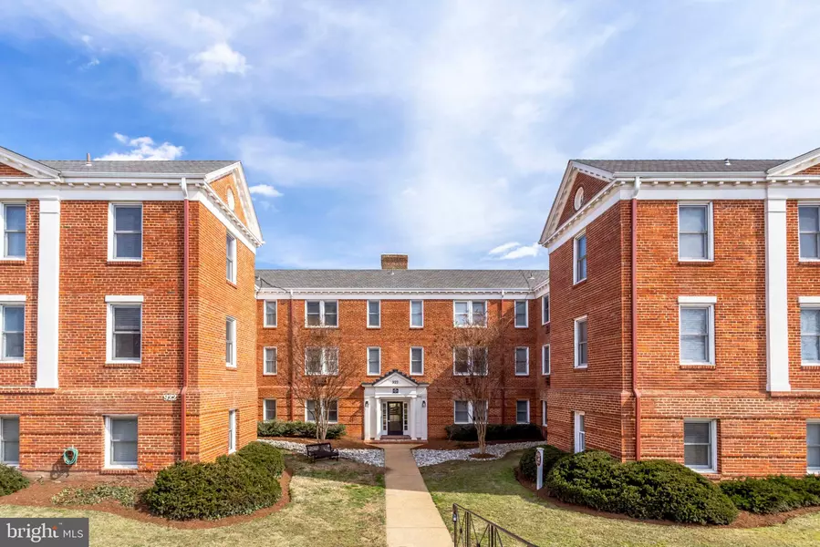 922 S WASHINGTON ST #105, Alexandria, VA 22314