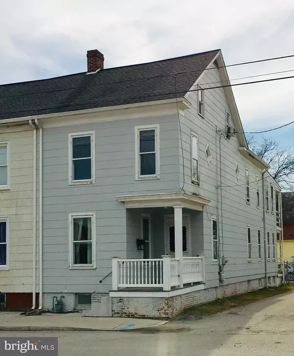 222 N FRANKLIN ST, Hanover, PA 17331