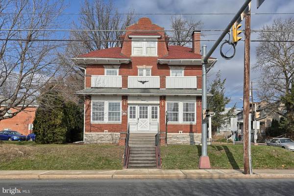 701 MAPLE ST, Lebanon, PA 17046