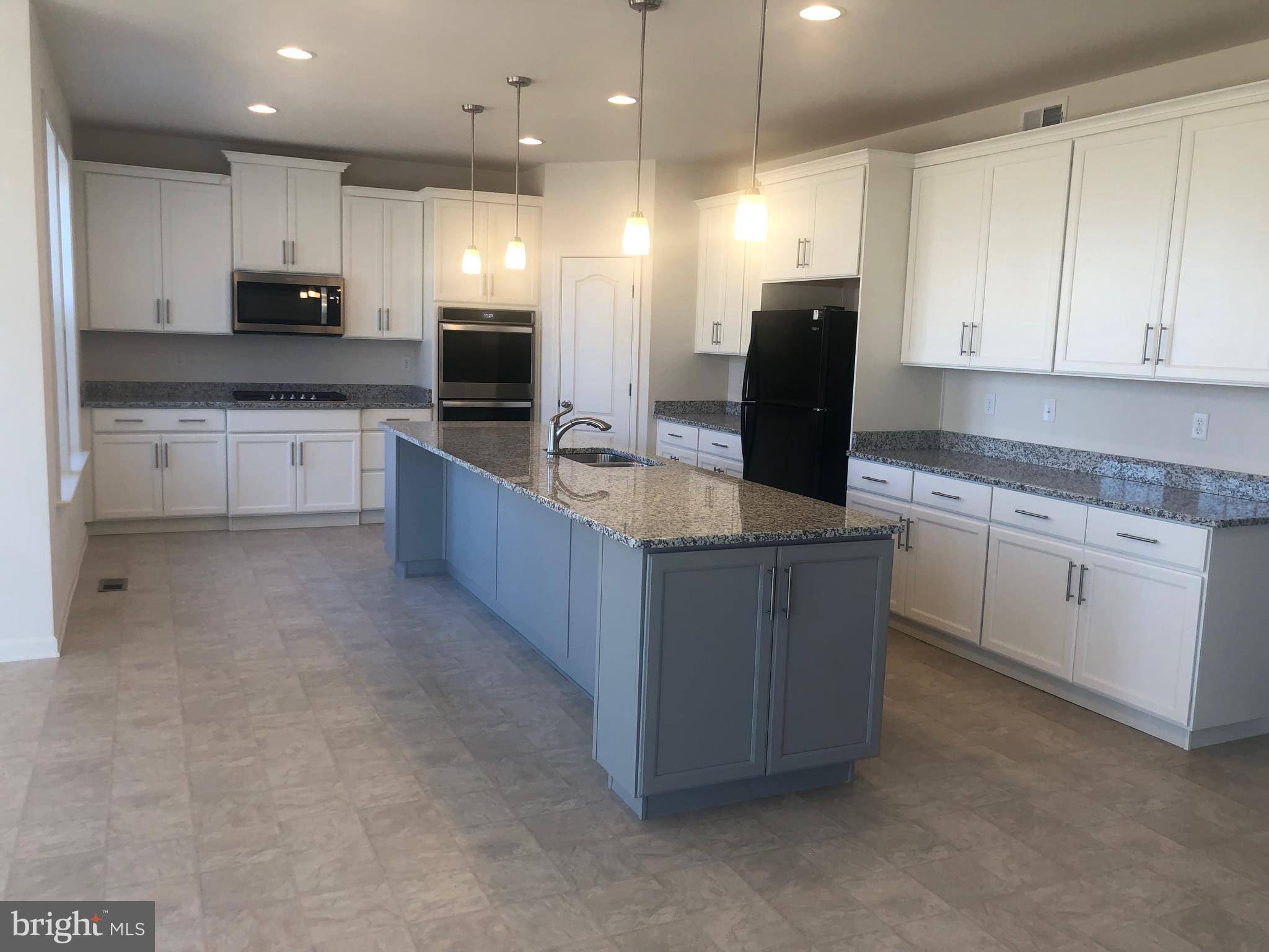 Bunker Hill, WV 25413,1049 CALVERT CIR