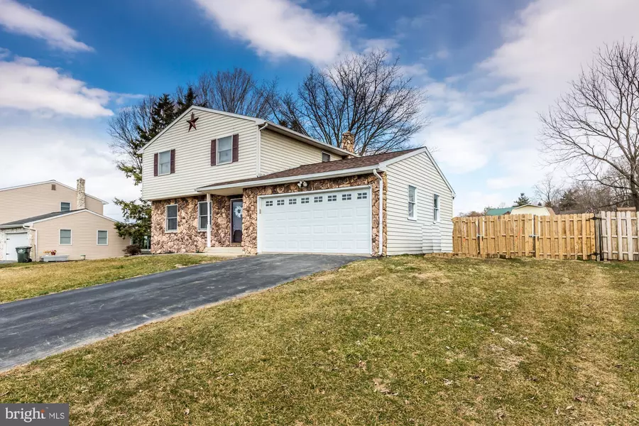 35 PINE TREE DR, Columbia, PA 17512