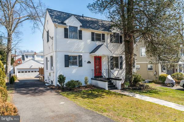 1821 N QUESADA ST, Arlington, VA 22205