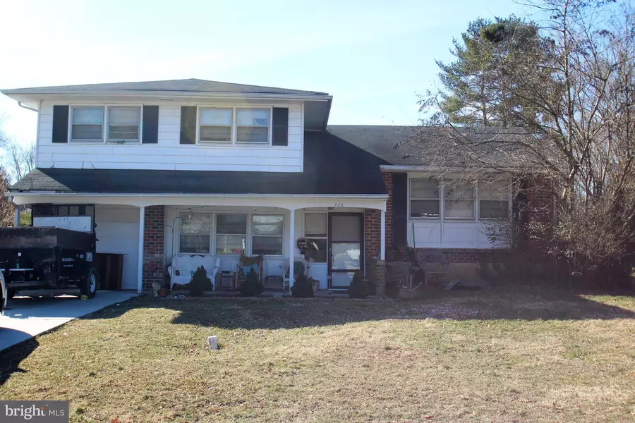 726 CHRYSLER AVE, Newark, DE 19711