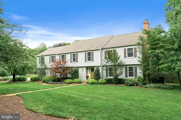 1 COVE RD, Moorestown, NJ 08057