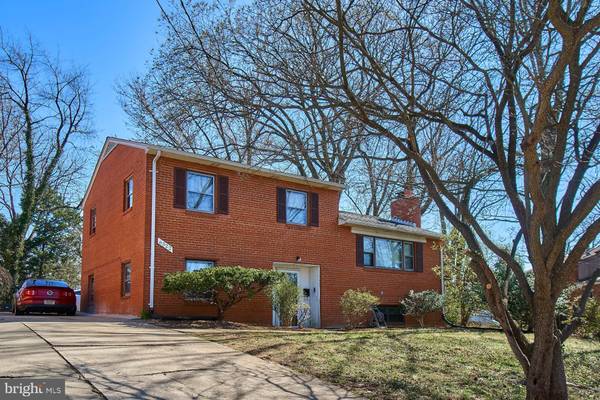 6322 LEE HWY, Arlington, VA 22205