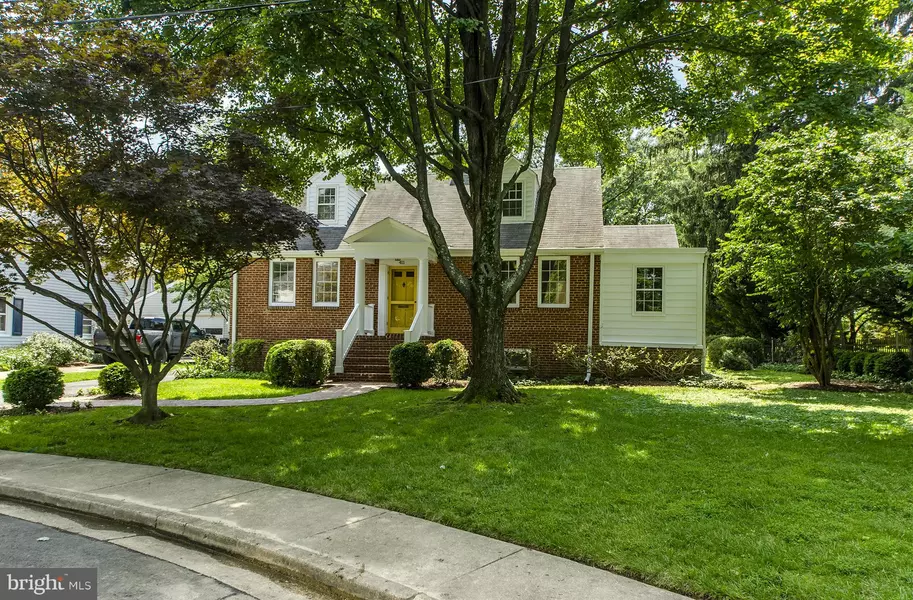 411 MIDVALE ST, Falls Church, VA 22046