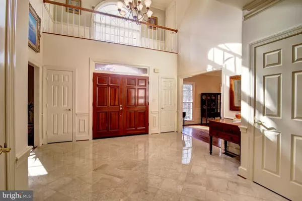 Oakton, VA 22124,11302 WAPLES MILL RD