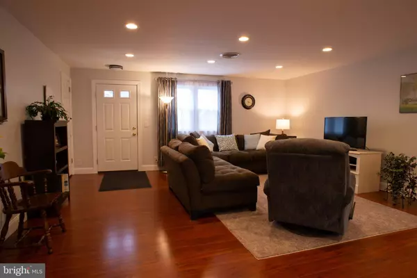 Yardley, PA 19067,1405 YARDLEY COMMONS