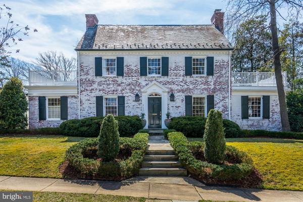 2105 WAKEFIELD CT, Alexandria, VA 22307