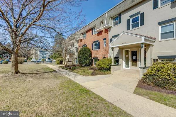 Falls Church, VA 22044,6192 GREENWOOD DR #1