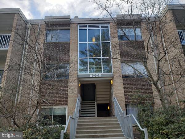 8006 CHANUTE PL #5, Falls Church, VA 22042