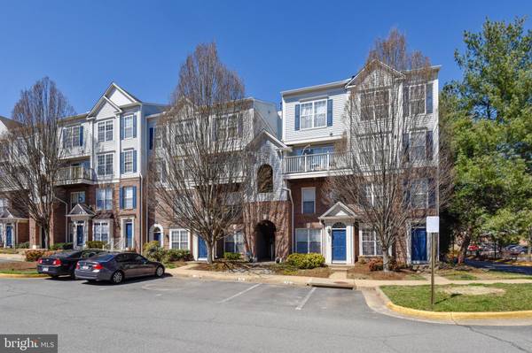 7024-D FALLS REACH DR #303, Falls Church, VA 22043