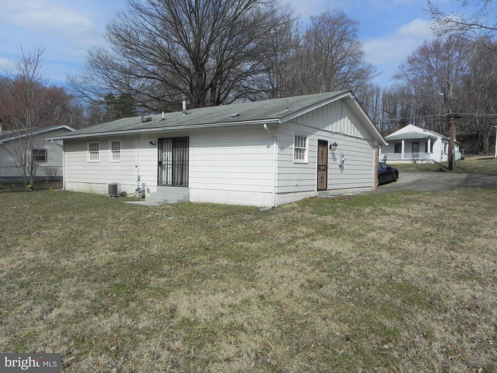 Landover, MD 20785,6 JONQUIL AVE