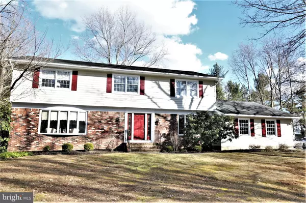 7 GREENE DR, Princeton Junction, NJ 08550