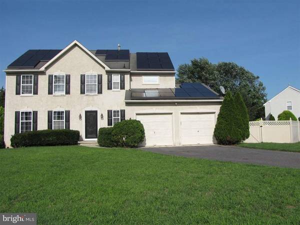 2 CLOVER HILL CIR, Egg Harbor Township, NJ 08234