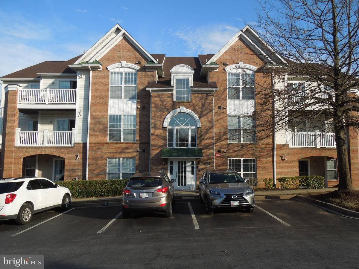 Frederick, MD 21702,2500 DRIFTWOOD CT #2B