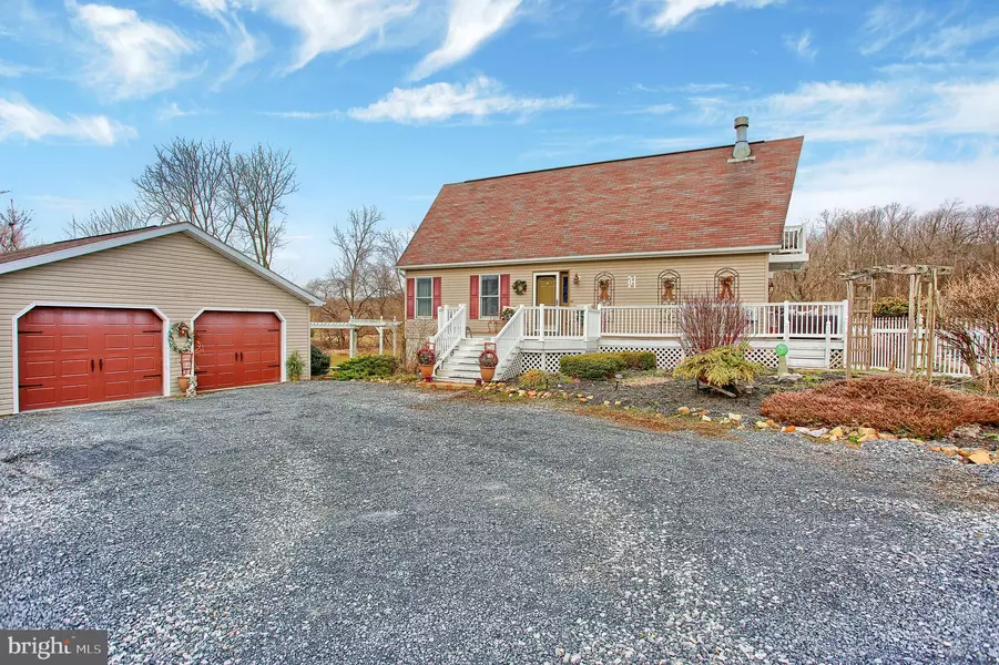 16 CENTRAL VIEW RD, Dillsburg, PA 17019