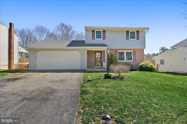 3186 GREENTREE DR, Lancaster, PA 17601