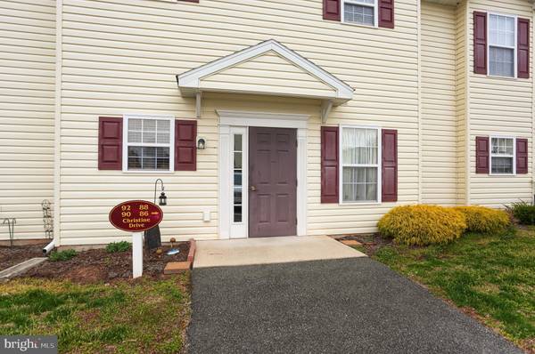 92 CHRISTINE DR #2ND FL, Reading, PA 19606