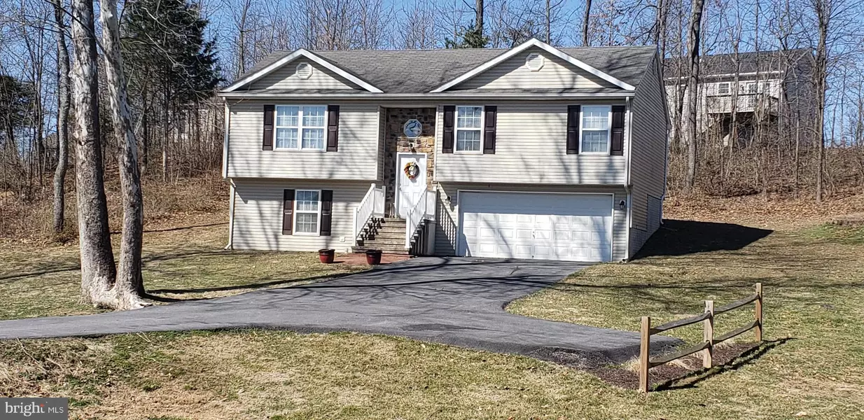 639 CHESHIRE RD, Bunker Hill, WV 25413