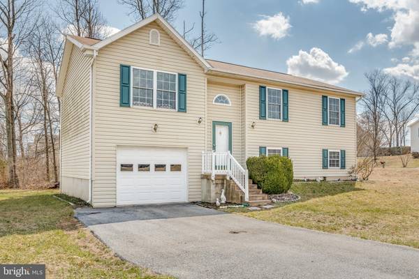 12 VETERANS WAY, Martinsburg, WV 25405